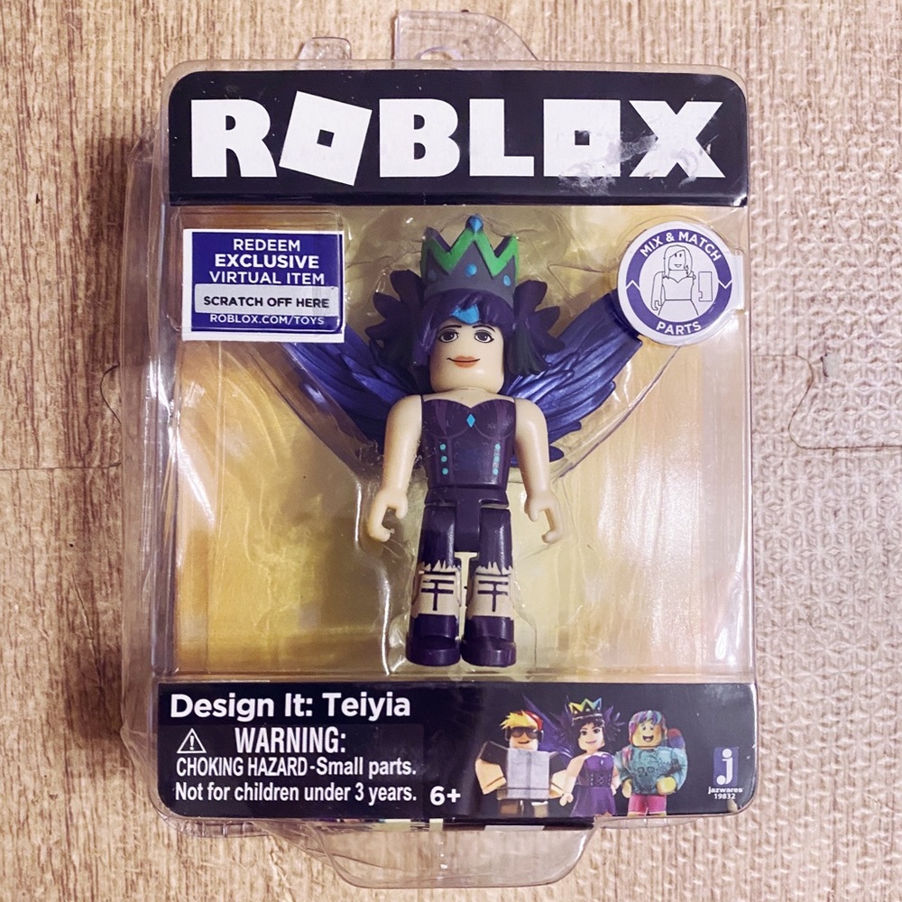 UNOPENED NIB Roblox Design It: Teiyia figure